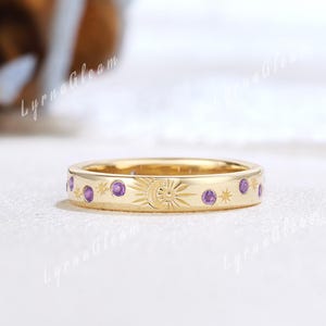 Anello unico con sole e luna in ametista, fede nuziale celeste, anello in oro giallo con ametista incastonata, fede nuziale celeste, anelli personalizzati per donna
