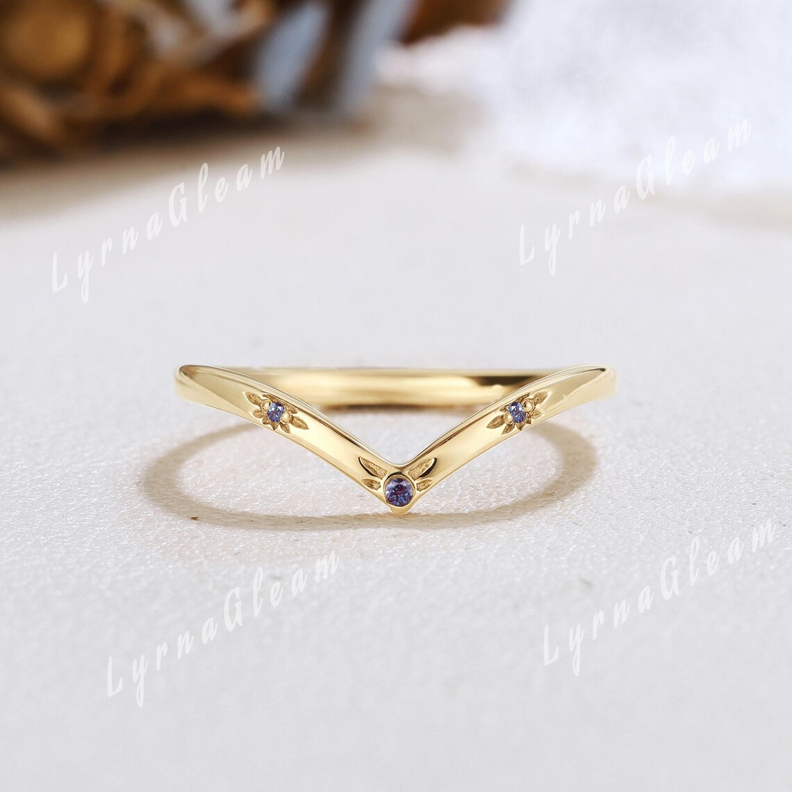 Sunburst Alexandrite Wedding Band Yellow Gold Sun Engraved Stacking ...
