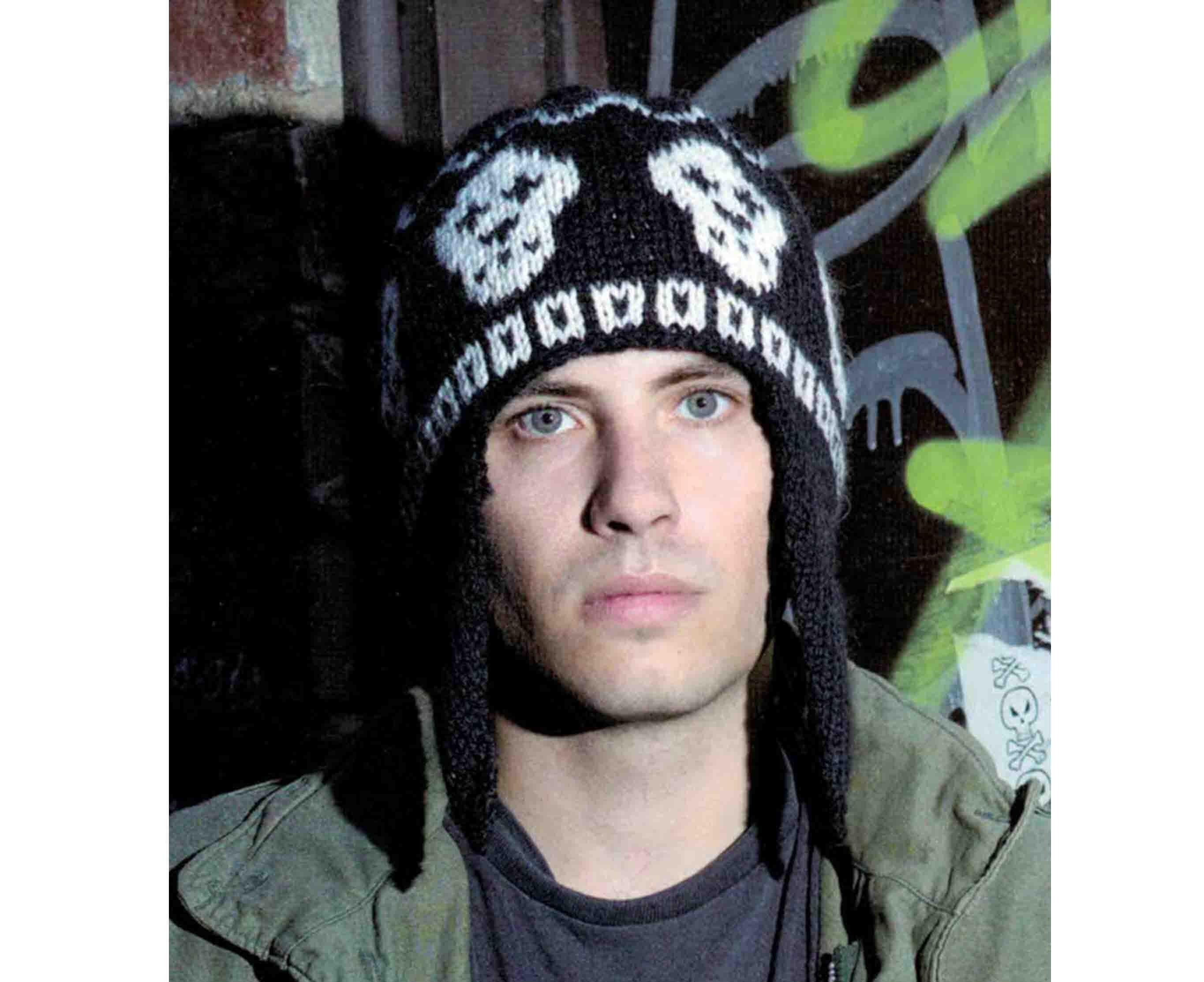 Skull Cap Knitting Pattern in ENGLISH 12 Ply Knit Hat Ear Flaps 58cm ...