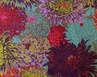 Kaffe Fassett Stoff Japanese Chrysanthemum von Philip Jacobs - Chrysantemen pink, violett, grün auf anthrazit