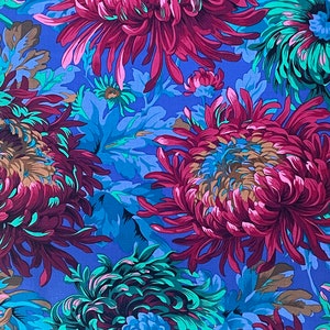 Kaffe Fassett Stoff Shaggy Chrysanthemen in pink, blau und grün von Philip Jacobs Bild 1