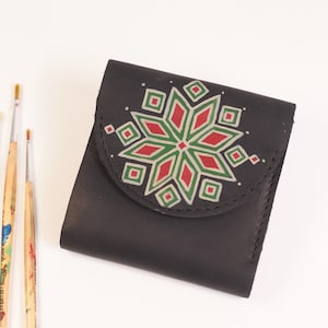 Schwarze kleine von Hand bemalte Brieftasche, Leder Portemonnaie, einzigartige Brieftasche Frau, schwarze Mini Geldbörse, Geschenk für sie, Ukrainische Ornament Brieftasche