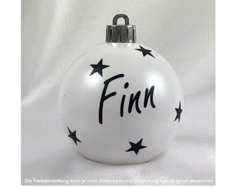 personalisierte Weihnachtskugel aus Kunststoff - winterweiß - Schrift schwarz - 6 cm