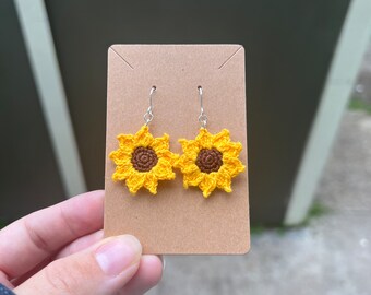 Simple Sunflower dangle earrings