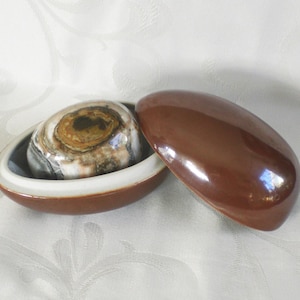 大理石の卵瑪瑙縞模様の磁器箱イースターの装飾イースター