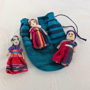 Sorgenpüppchen Guatemala im Beutel kleine Glücksbringer handgefertigte Miniatur Geschenk mit Bedeutung Ethno Boho Deko Muñecas Quitapenas