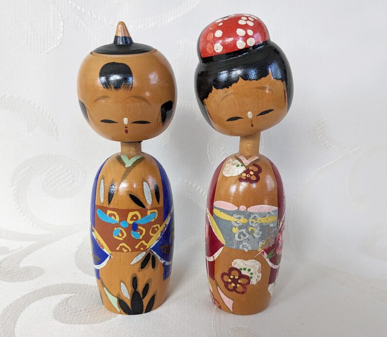 Kokeshi wooden dolls Japan bobblehead bobblehead doll Japanese craftsmanship wooden figures image 1