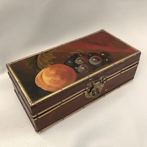 Painted wooden box wooden box fruit fruits jewelry box metal fittings
