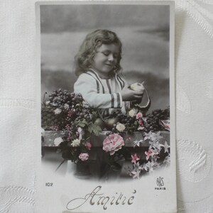 Gekleurde foto ansichtkaart rond 1910 ansichtkaart vintage kaart kind bloemen wenskaart appel fruit