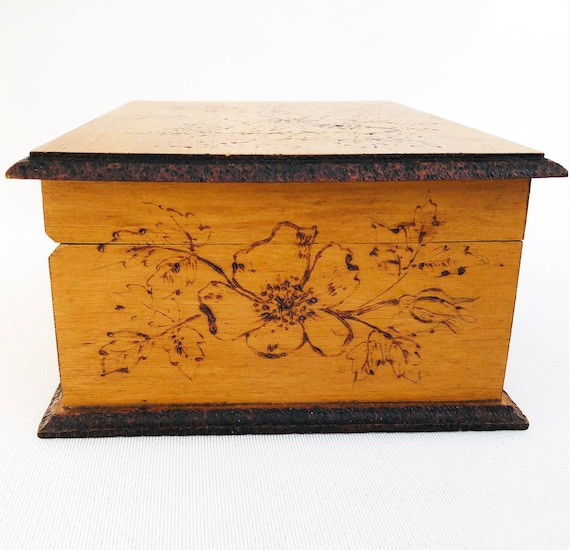 Vintage wooden box with key jewelry box pyrograph… - image 6