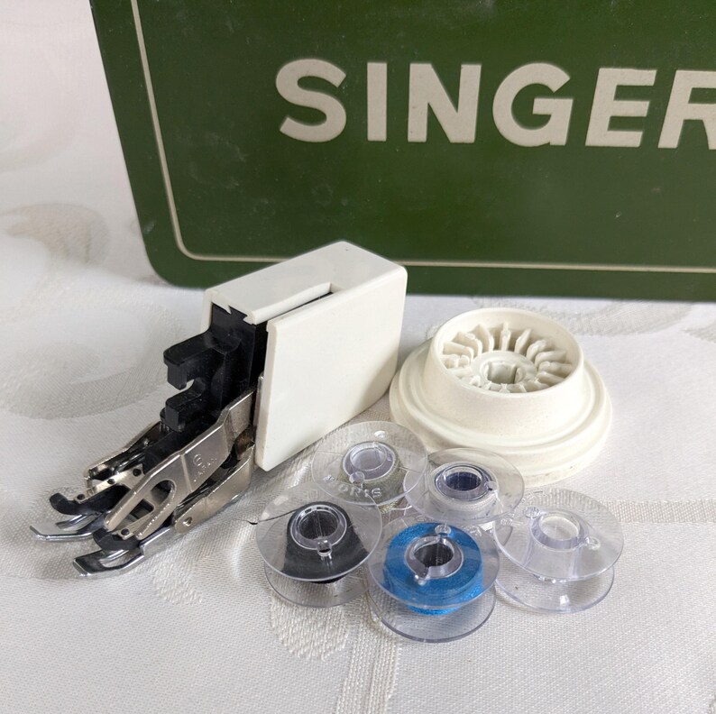 Sewing Machine Tin Can Singer 15 Sewing Machine Accessories Spool
