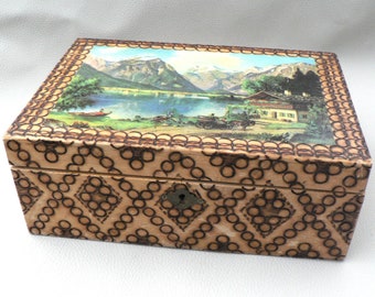 Holzkiste Box Souvenir Alpen mit Bergsee Brandmalerei