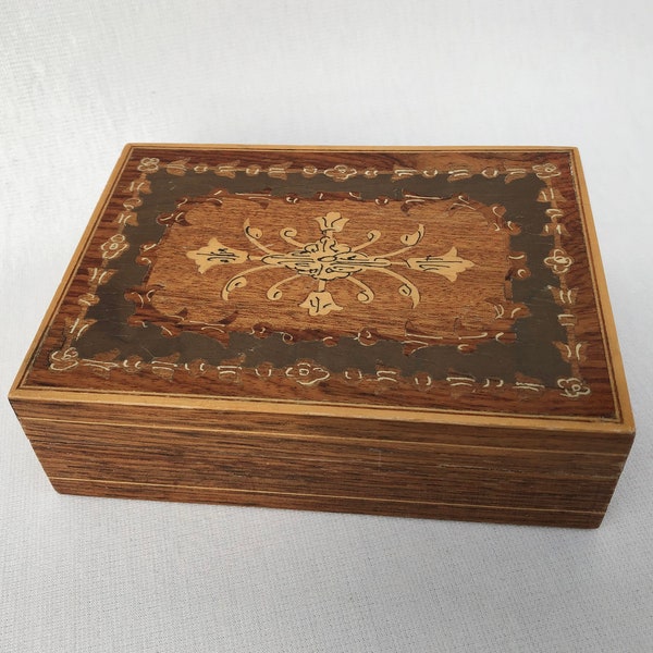 Veneered wooden box inlaid jewelry box lacquered wooden box gift