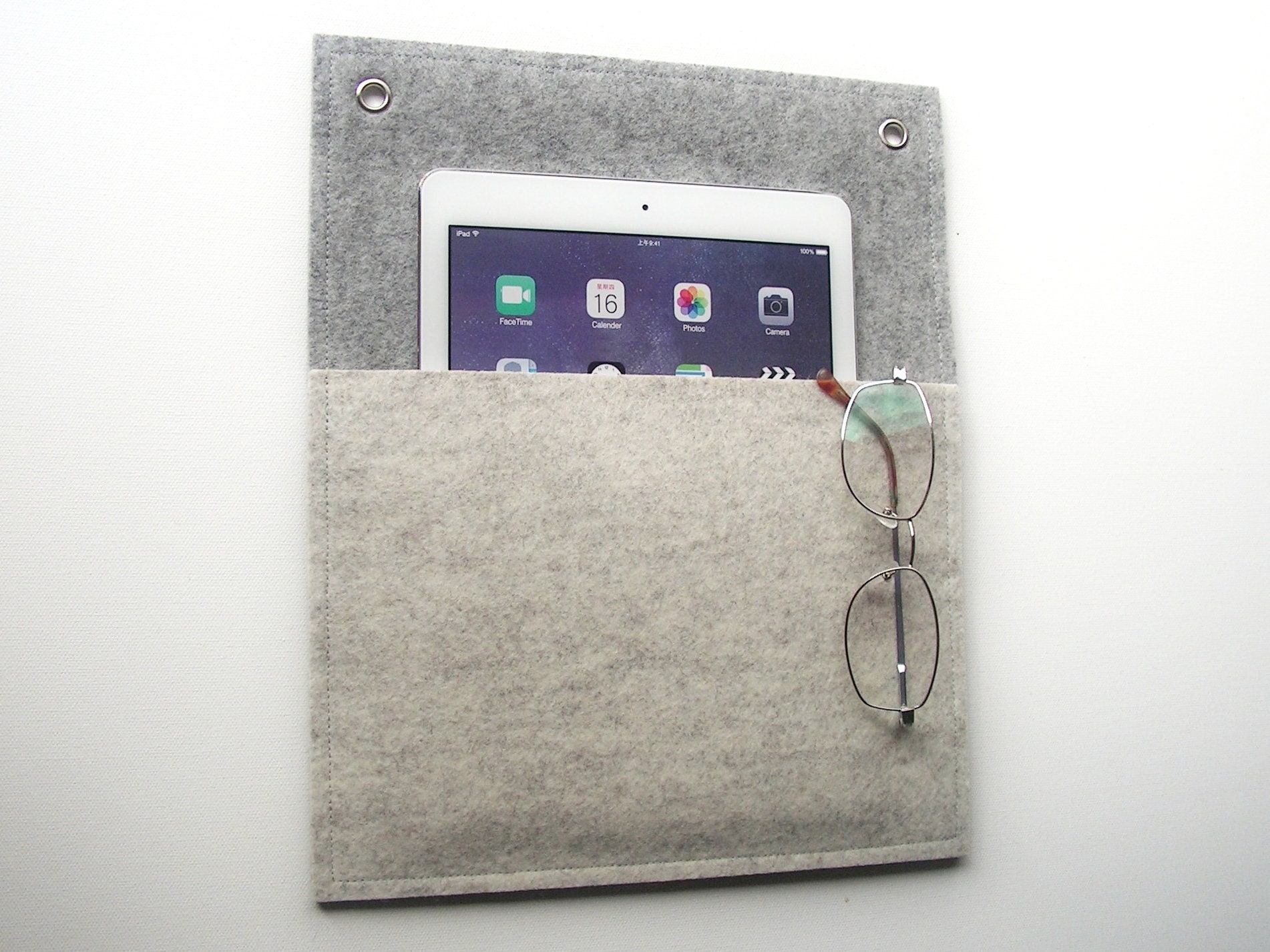 Wollfilz Wandtasche für iPad, Hängeorganizer für Wohnmobil, Boot, WG Zimmer  -  Österreich