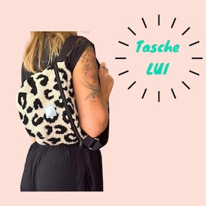 Leo plush bum bag/ XL Leo bum bag / Leo hip bag made of plush