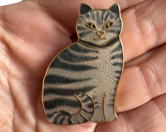 Vintage Tabby Cat Brooch: Signed Fish & Crown Enamel Pin