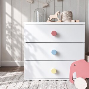 Pomos de madera coloridos para gabinetes / Tiradores de cajones en tonos pastel mate para guarderías, habitaciones infantiles, tocadores y muebles / Accesorios de muebles coloridos