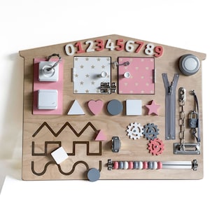 Tableau Occupé personnalisé pour une petite fille, Tableau sensoriel en bois, Tableau sensoriel Montessori, Tableau d'activités, Tableau de développement, Tableau Occupé pour bébé
