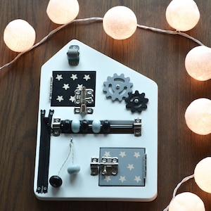 Tableau sensoriel occupé pour les tout-petits - Jouet en bois interactif et éducatif pour l'apprentissage et le développement de la motricité fine - Jouet parfait pour voyager