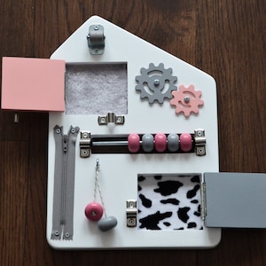 Cadeau animé pour bébé fille - Tableau sensoriel Montessori, Tableau sensoriel occupé pour tout-petits - Jouet éducatif pour enfants, idée cadeau 1er anniversaire