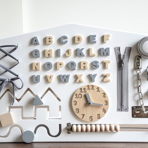 Tableau occupé alphabet en bois. Tableau sensoriel pour tout-petits, tableau animé avec alphabet, tableau occupé pour 1 an, jouet en bois pour tout-petits, planche Montessori