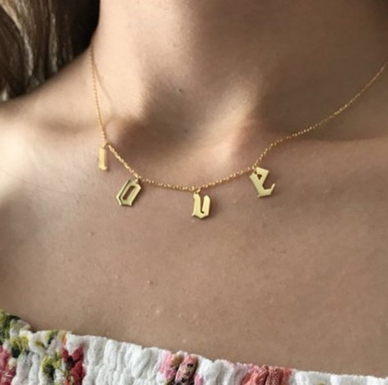 Name chain Gothik Style-Personalised initial necklace-letter chain charm-women/'s jewellery