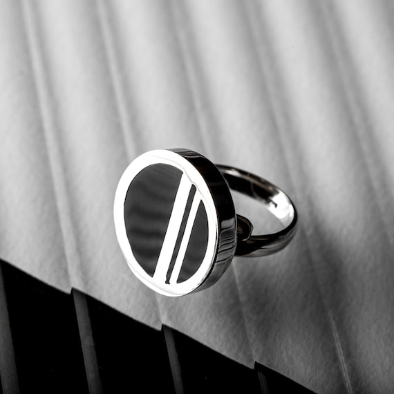Art Deco Ring, circle in Sterling Silver