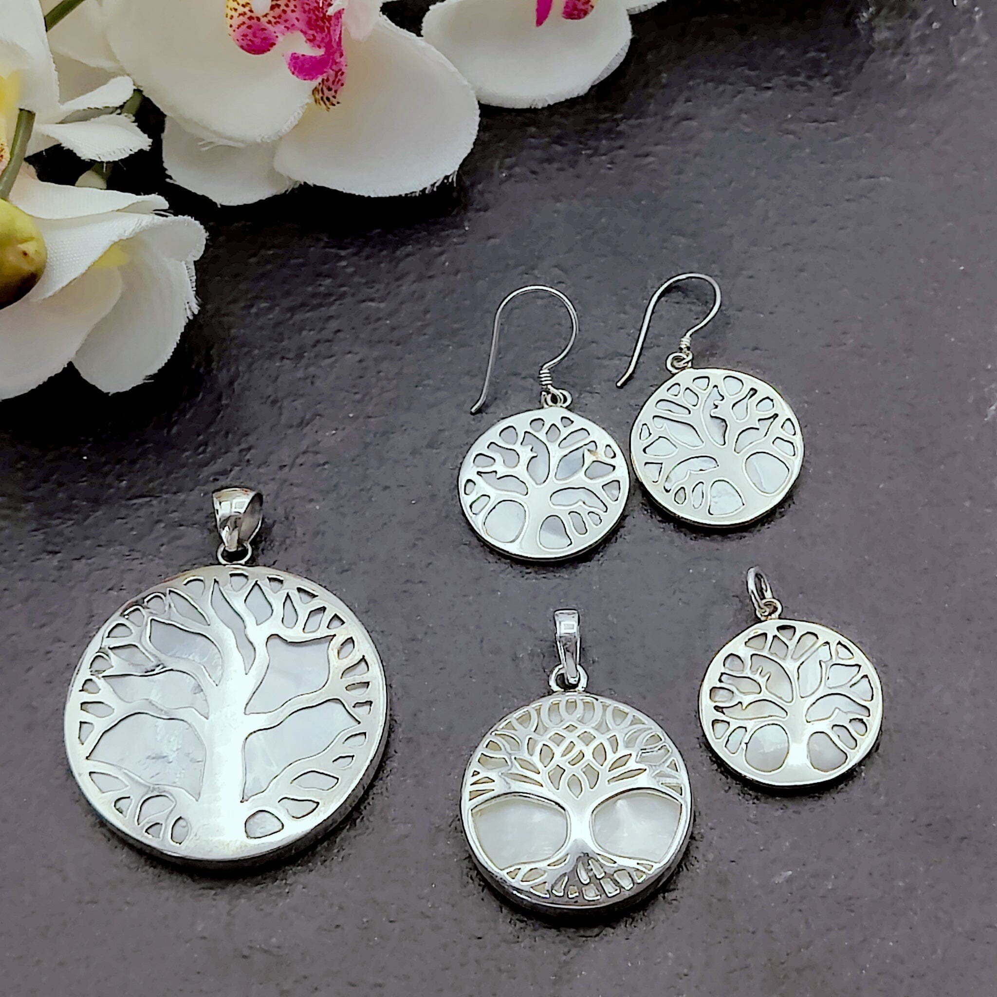 Colgante Auva En Plata Dorada Con Perla Blanca 10mm · Majorica · El