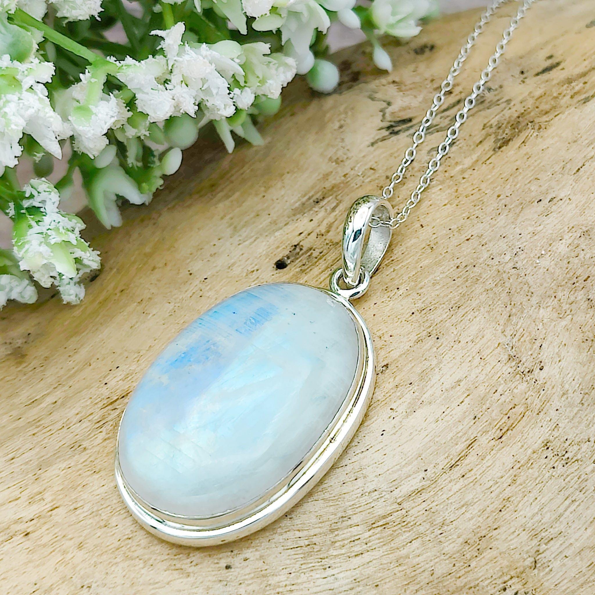 即納！最大半額！ Pendant, Moonstone Rainbow Oval Silver Sterling in Stone ネックレス・ペンダント