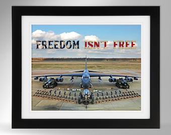 Impresión de arte mural del Boeing B-52 Stratofortress con efecto impresionista, cita "La libertad no es gratis", carga del B-52, USAF (#308), sin marco