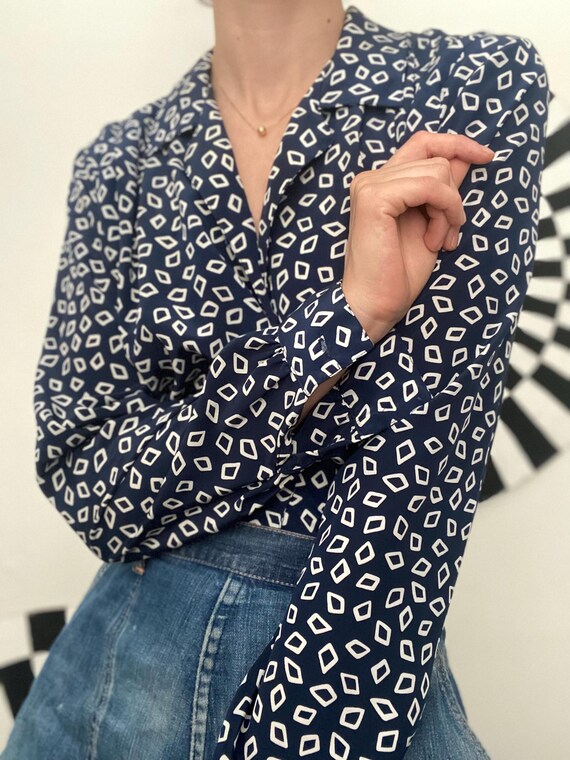 Sz Sm- NAVY Geometric PATTERN Button Up Casual BL… - image 3