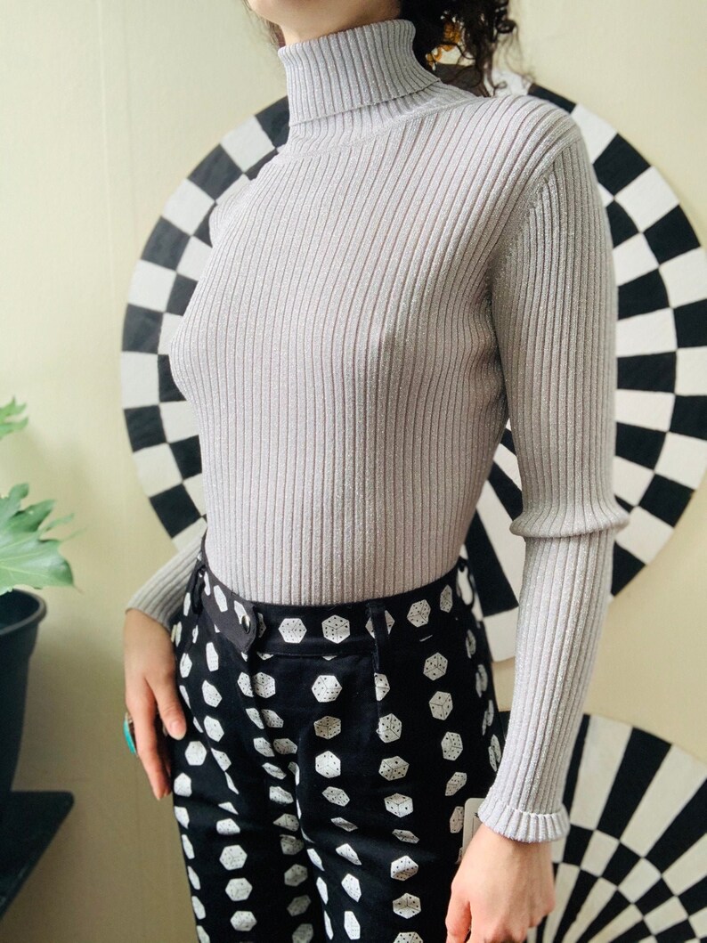 Sz Sm SILVER Metallic TURTLENECK Sweater