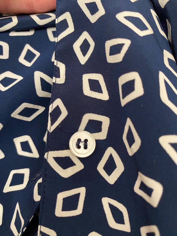 Sz Sm- NAVY Geometric PATTERN Button Up Casual BL… - image 8