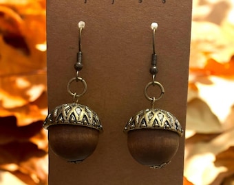 Brincos de bolota, brincos marrons, brincos de inverno, brincos de outono,