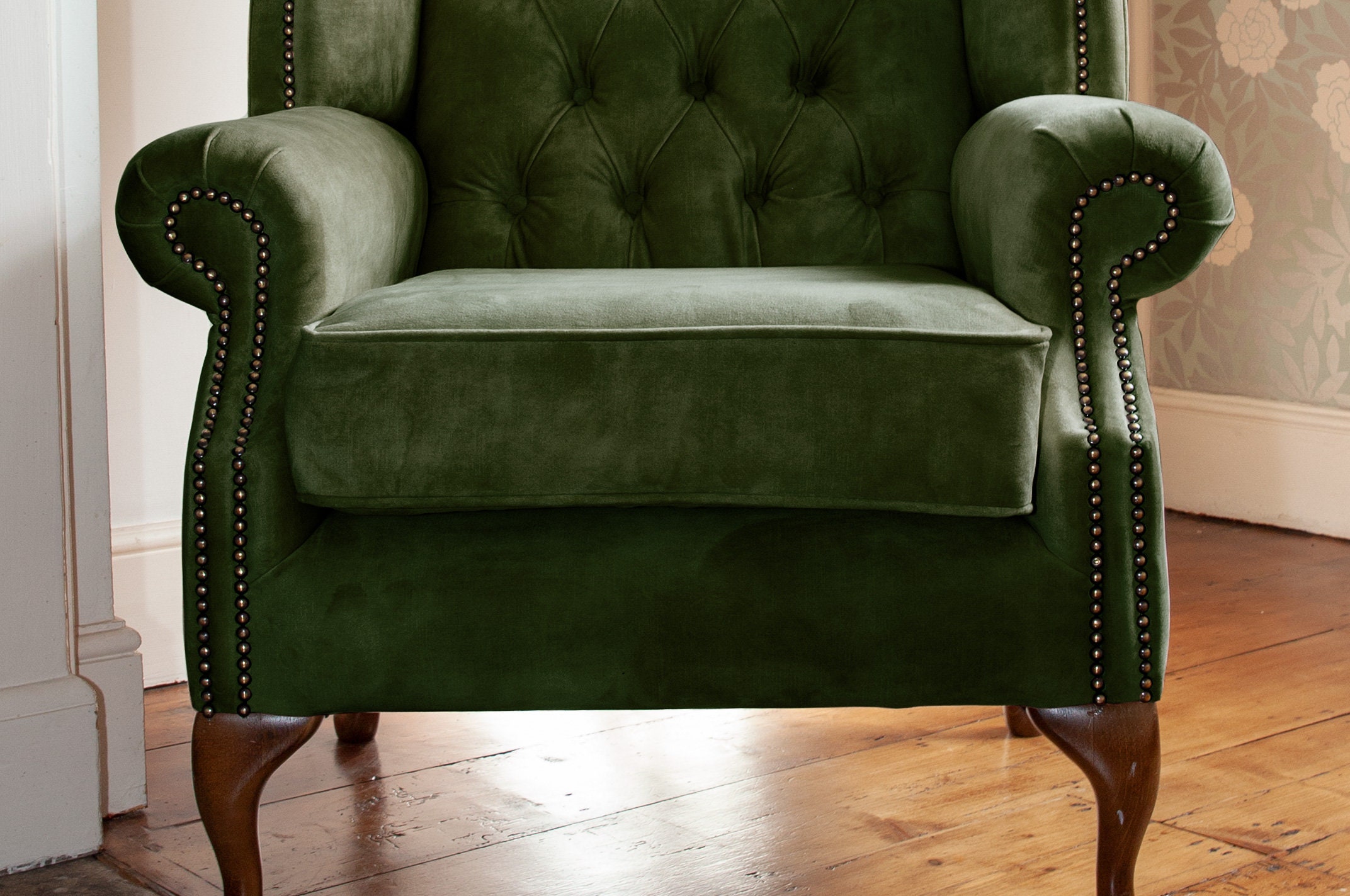 Green queen anne chair deals