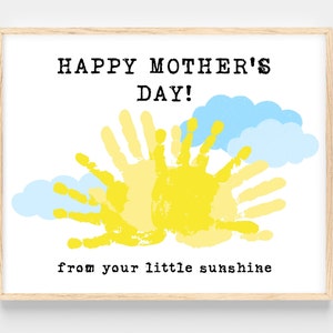 Tarjeta imprimible del Día de la Madre de un niño pequeño, Eres mi sol Arte de huellas de manos, Tarjeta de bricolaje de regalo artesanal de recuerdo, Carta de EE. UU., Descarga digital