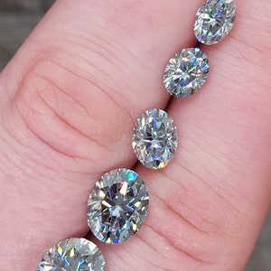5*7mm - 9*11mm Medium-Dark Gray Oval Cut Moissanite