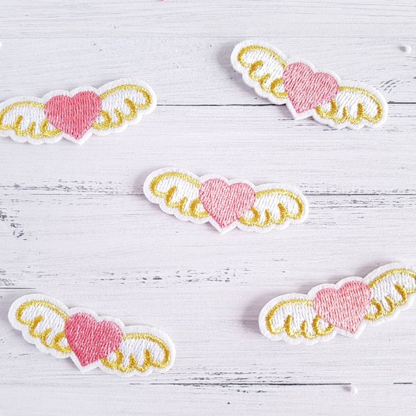 5 hearts to iron out, pink hearts with glittering wings, sweet appliqué, patch, winged hearts, press, pastel colors