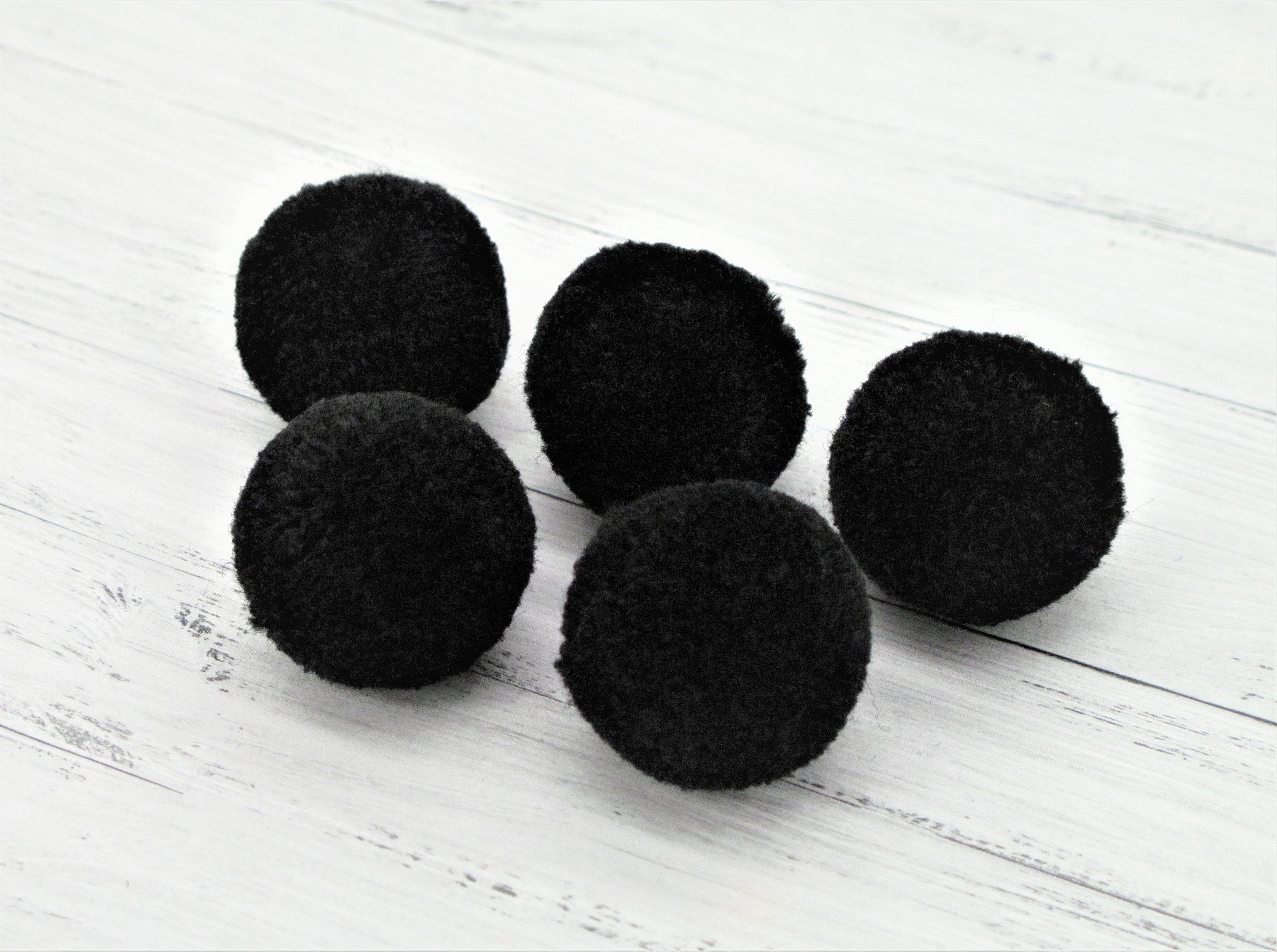 100pcs 25mm Cotton Yarn Mini Pompoms For Crafts And Jewelry Making Black