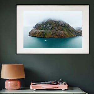 Berg in Svalbard Arktis Fotografie Dramatische Bergsee Landschaft Wand Kunst Natur Fine Art Decor