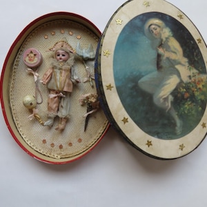 c1890 Very Rare Bisque POLICHINELLE ( Pulcinella ) Doll in Original Presentation Box w Belongings , Made in Germany for French Market
