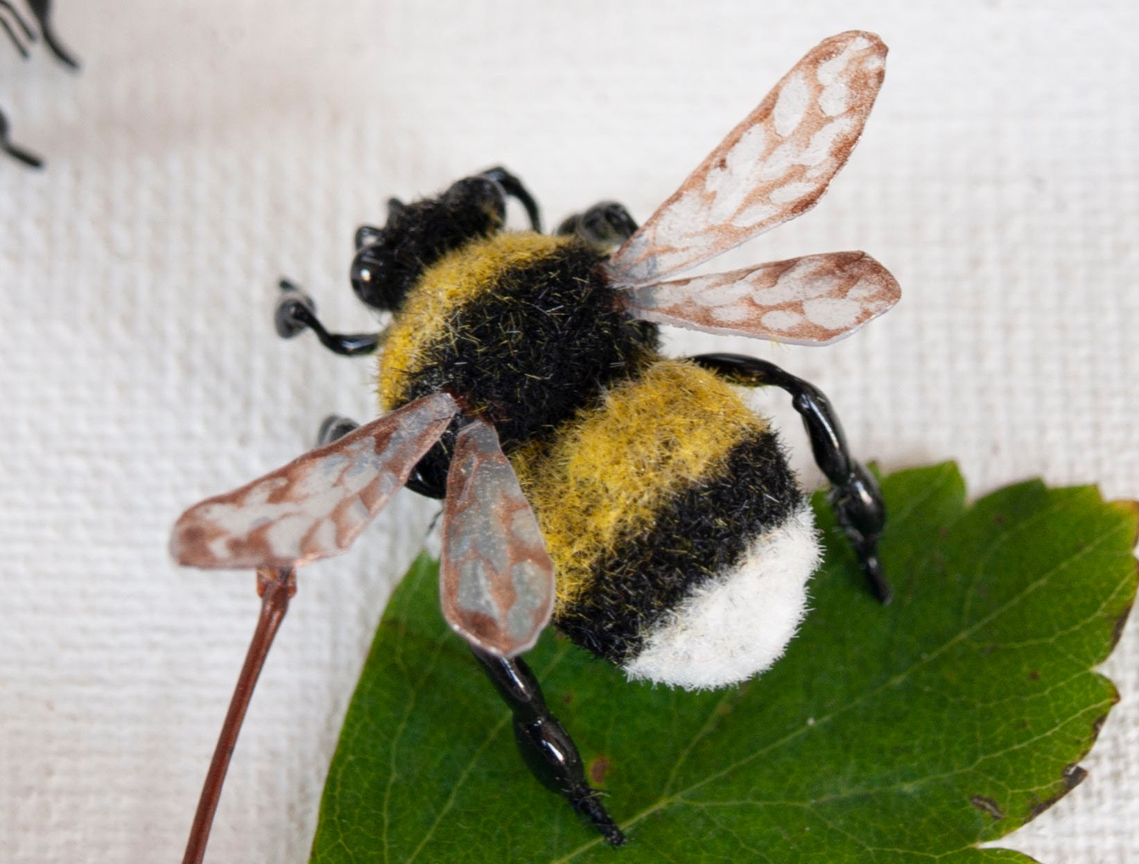 最強 プレベ用 アッセンブリ/ Bumble Bee (受注生産)(在庫3) Realistic Bumble Bee Figurine, Apiary Gift Collection, Bumblebee