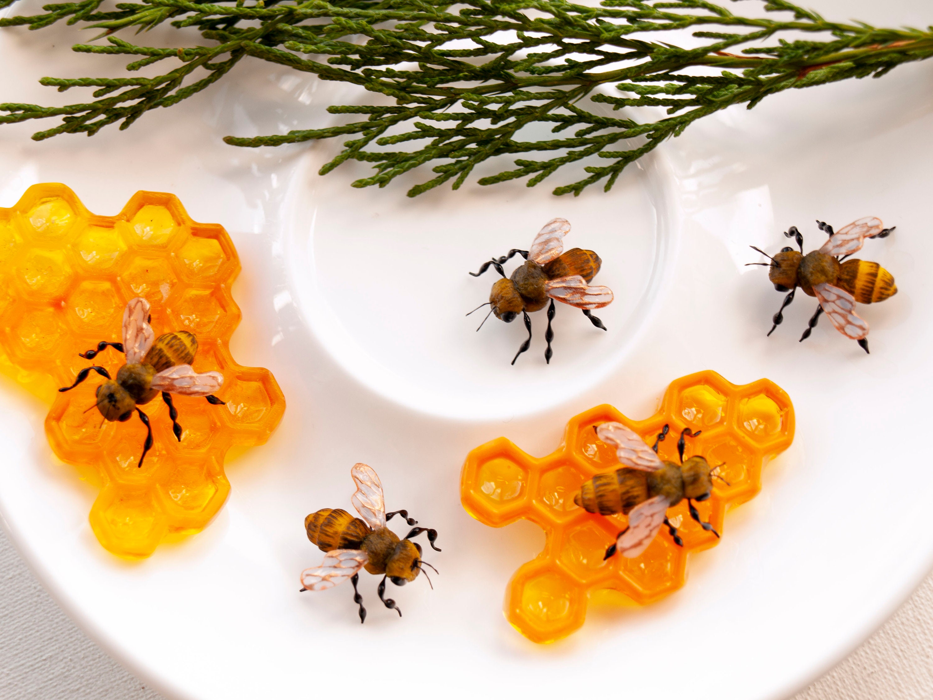 Bee Themed Gifts-That are Truly Buzz Worthy - Carolina Honeybees