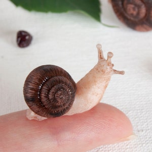 Realistic miniature snail figurine, insect plant decorations, nature lover housewarming gift, slug antenna woodland figurines, forest art