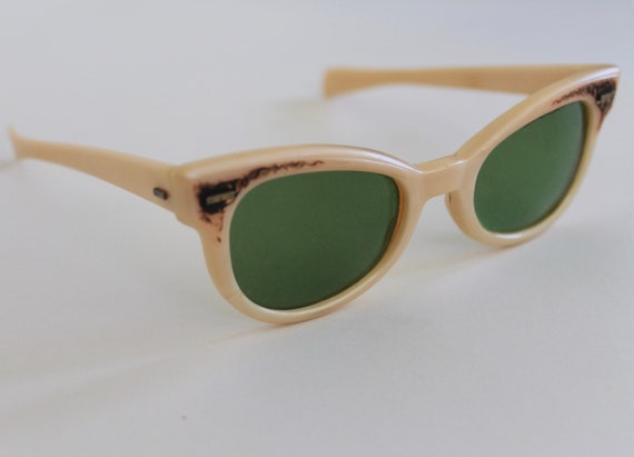 vintage 1950s polaroid cool ray cat eye sunglasses