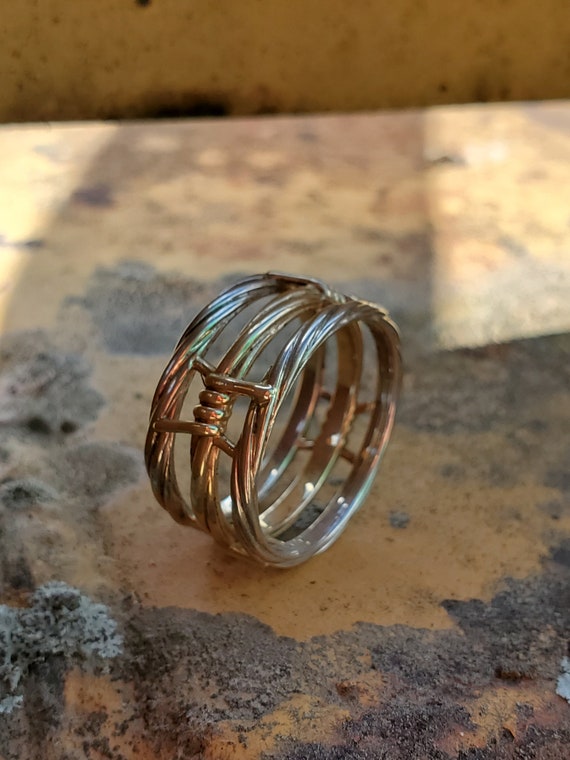 Men's barbed wire wedding band deals