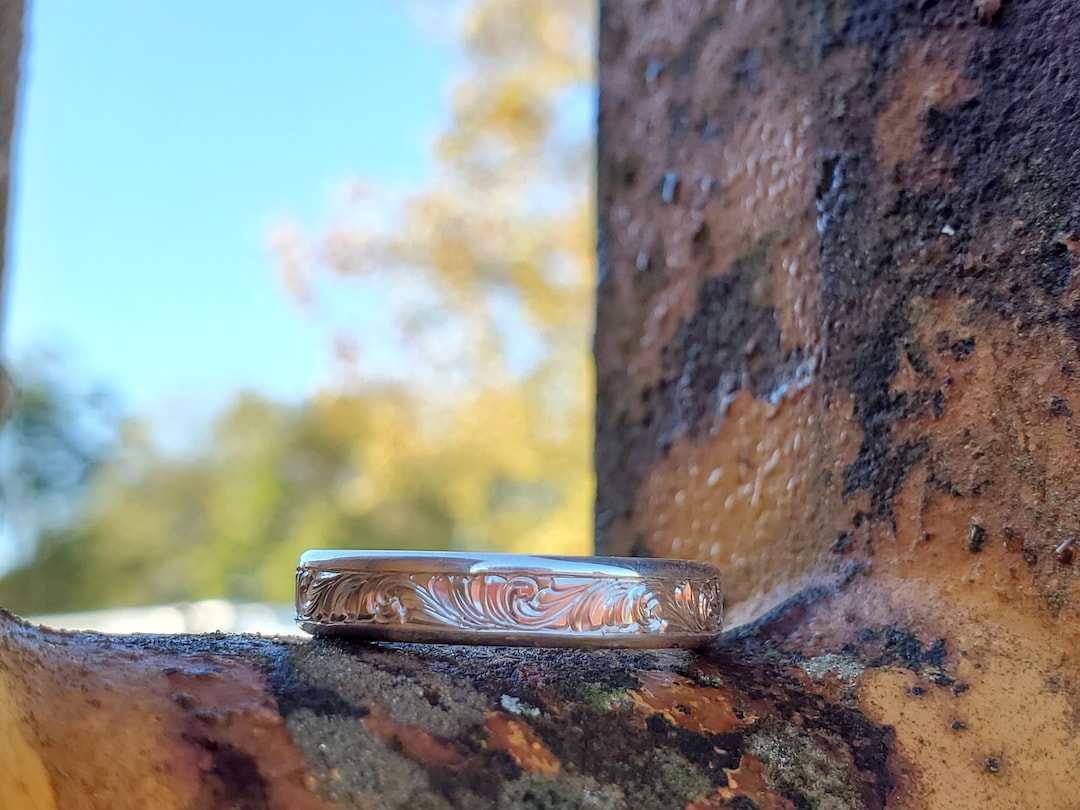 The Madi: 14K White Gold Western Wedding Band, Cowgirl Wedding Ring ...