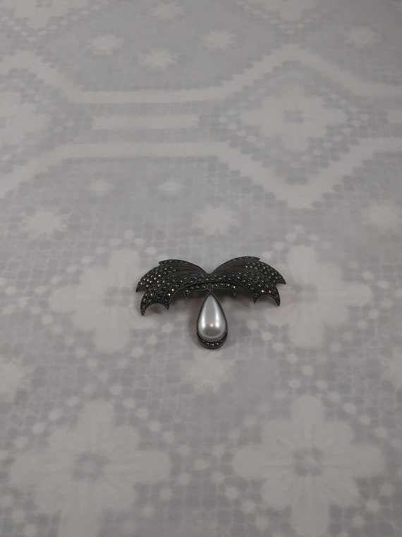 Sterling Silver, Marcasite, and Peal Brooch - image 1