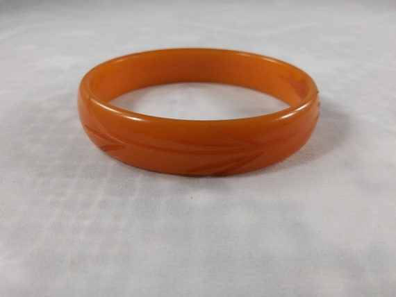 Bakelite Bangle Bracelet - image 1