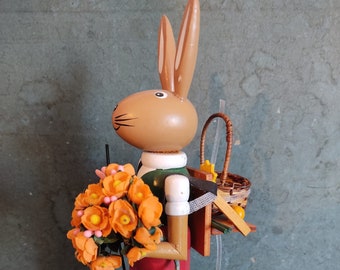 OSTERN Holz Osterhase Erzgebirge Hasenfrau Osterdeko Ostertisch wooden bunny easter bunny Germany